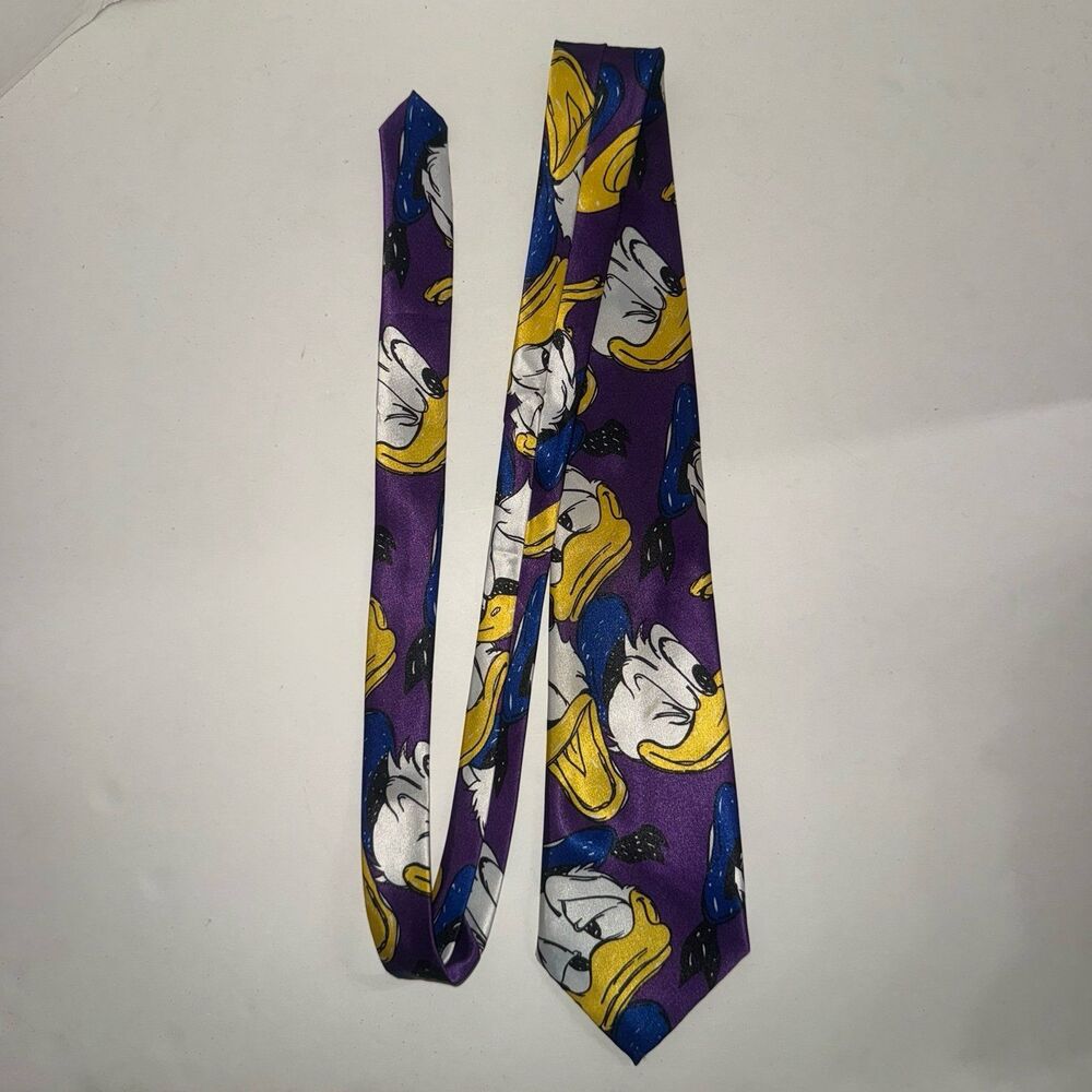 Donald Duck Purple Yellow Blue Novelty Character Print Neck Tie NOBLE